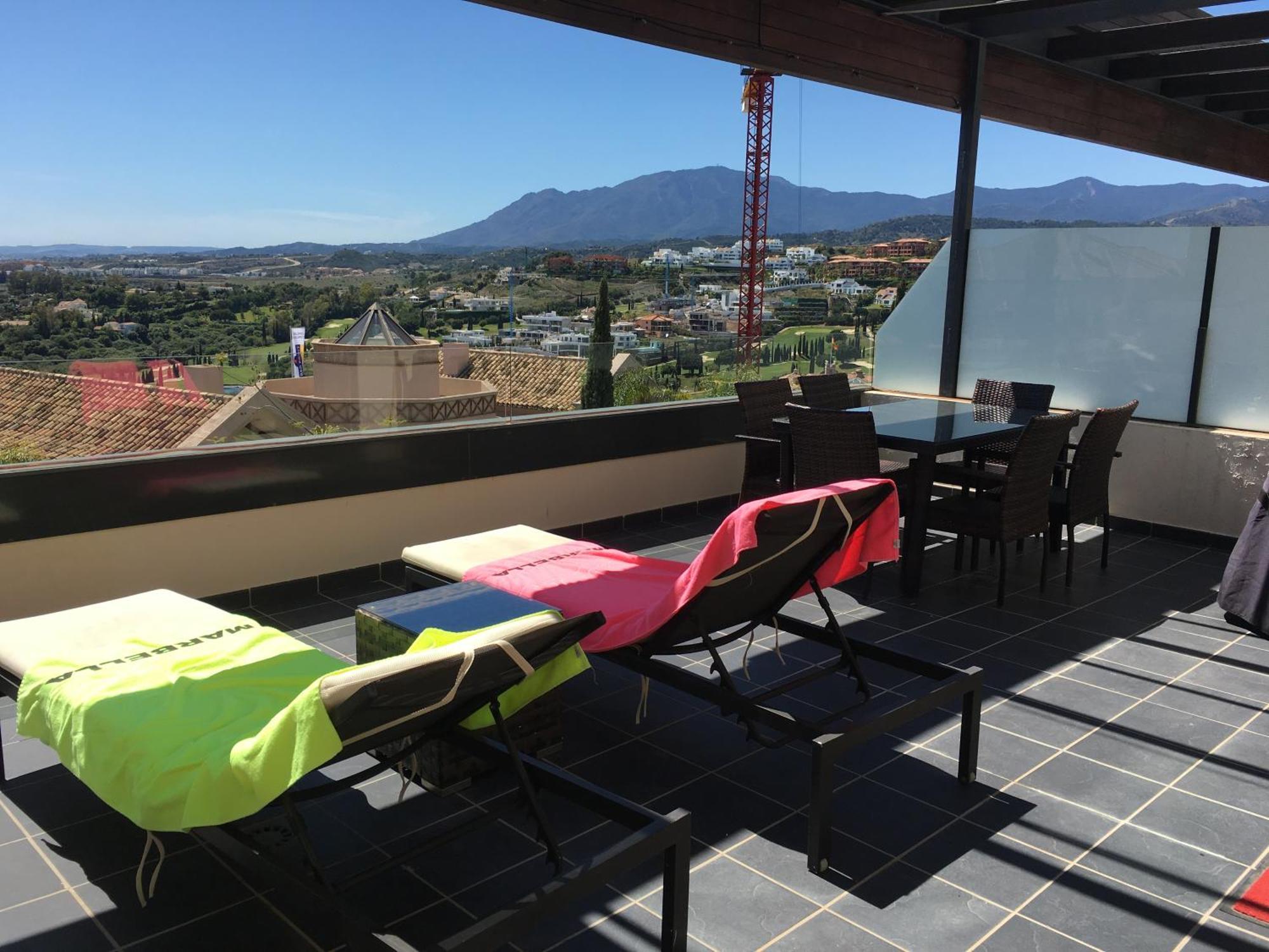Hoyo 19 Apartment Estepona